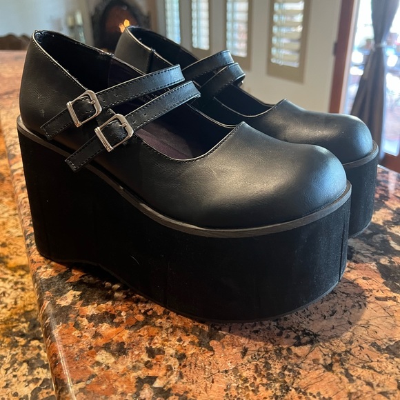 Demonia | Shoes | Demonia Dollhaus 